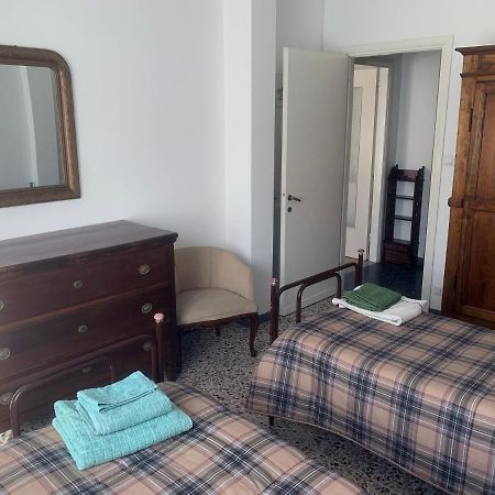 Casa Bianca 4 - Confortevole In Centro A Moneglia Εξωτερικό φωτογραφία